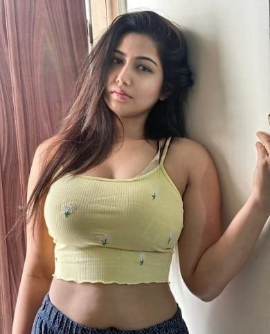Ishita - Indian fashion and Escorts portrait